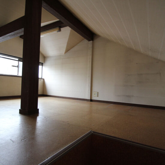 3階小屋裏物置