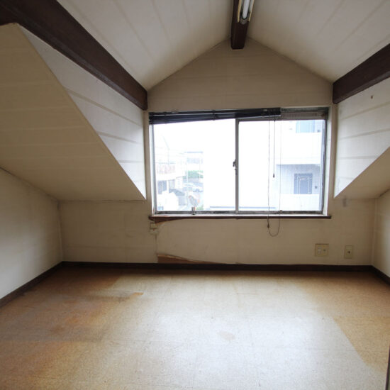3階小屋裏物置