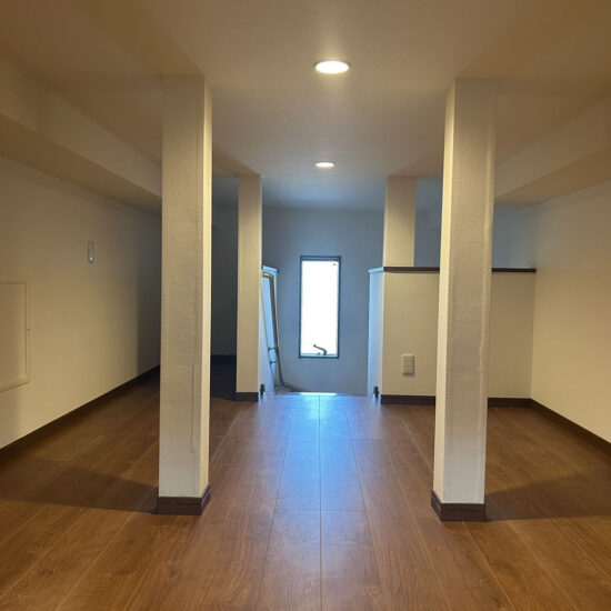 屋根裏収納 屋根裏収納