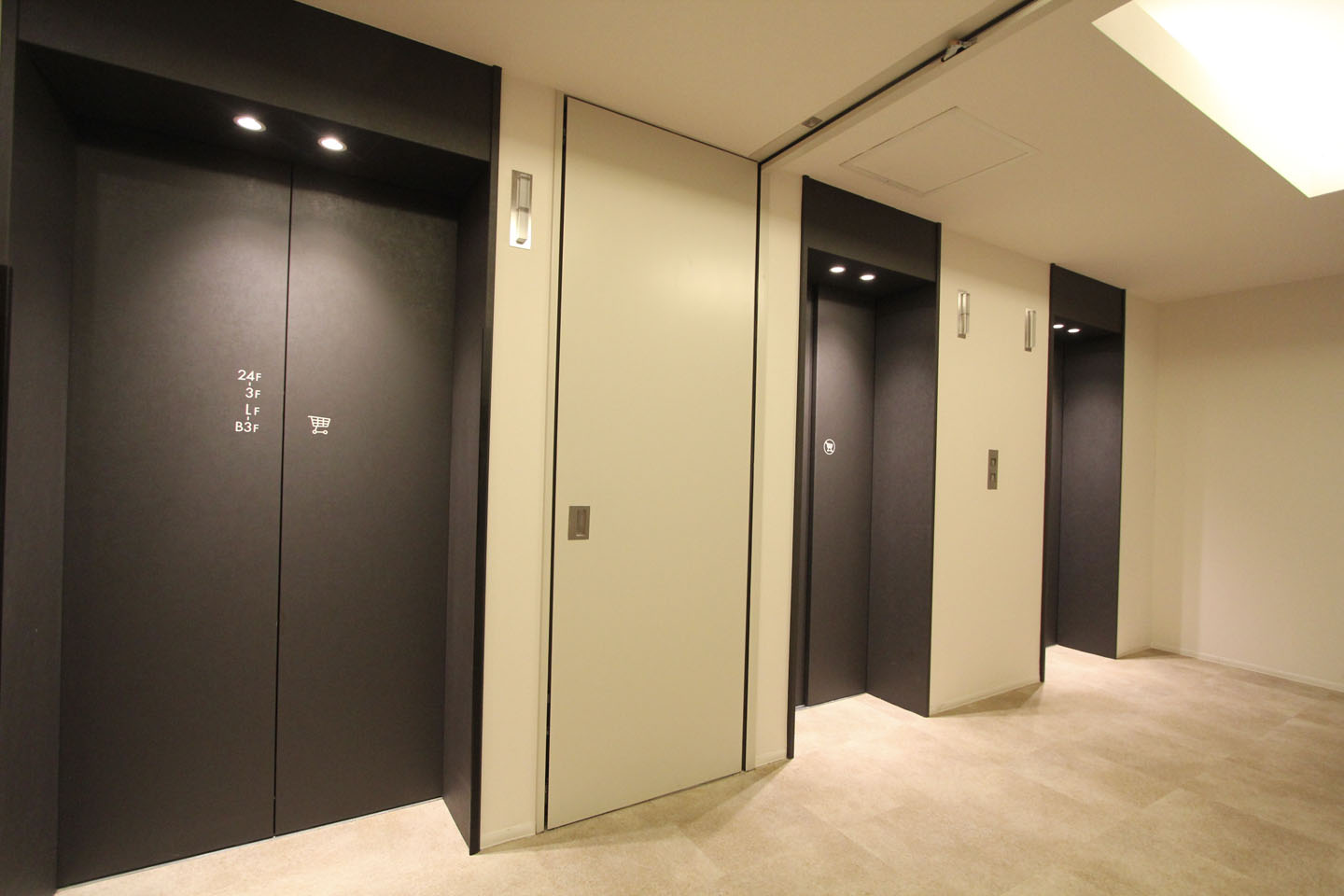 共用部分:エレベーターホール 共用部分:エレベーターホール